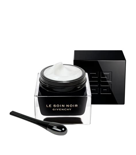 GIVENCHY Le Soin Noir Creme Review .